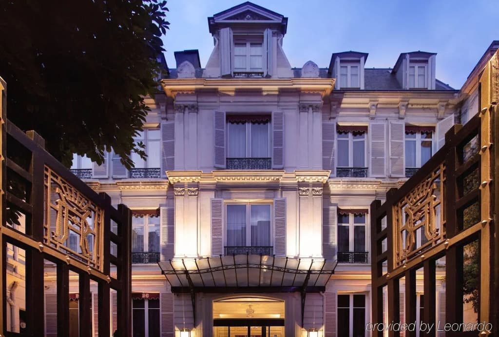 Hôtel Regent's Garden - Astotel - 6 Rue Pierre Demours, Parigi