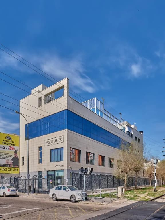 Paseo Suites Hotel - P.º Talleres 16, Madrid