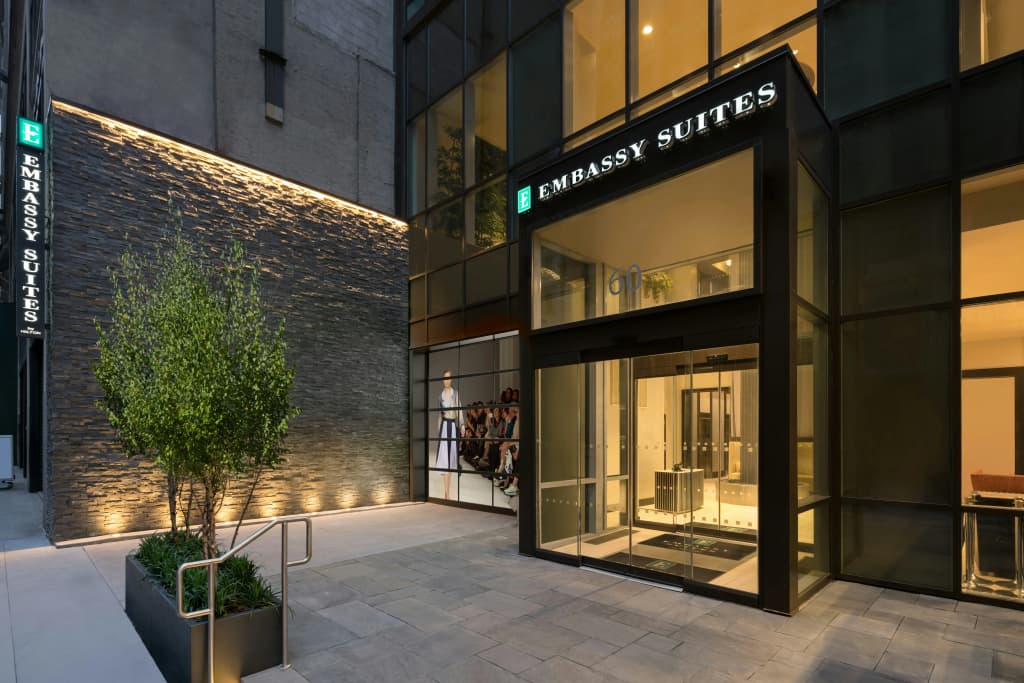 Embassy Suites by Hilton New York Manhattan Times Square - 60 West 37th Street, New York