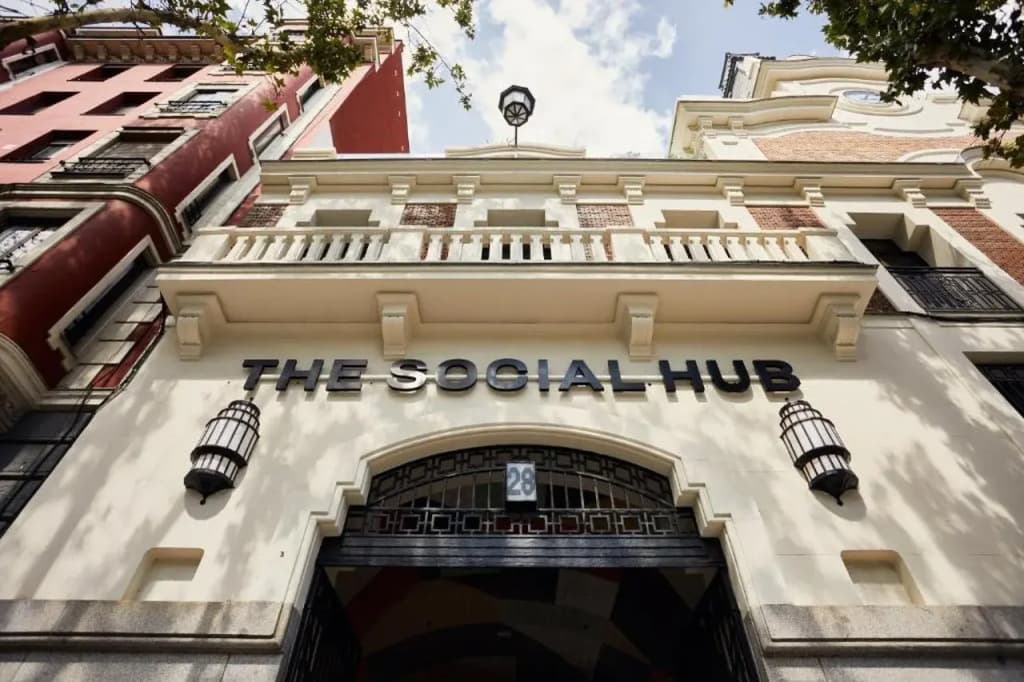 The Social Hub Madrid 4 star - Cta. de San Vicente 26, Madrid
