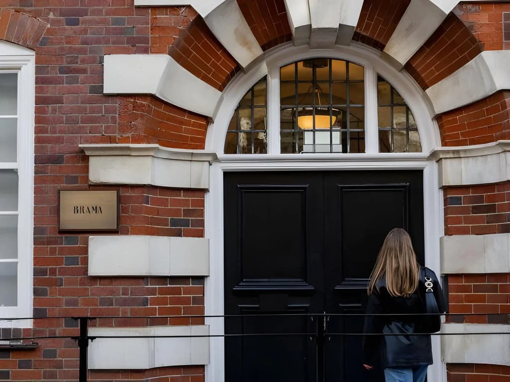 Brama - Brama Hotel, Londra