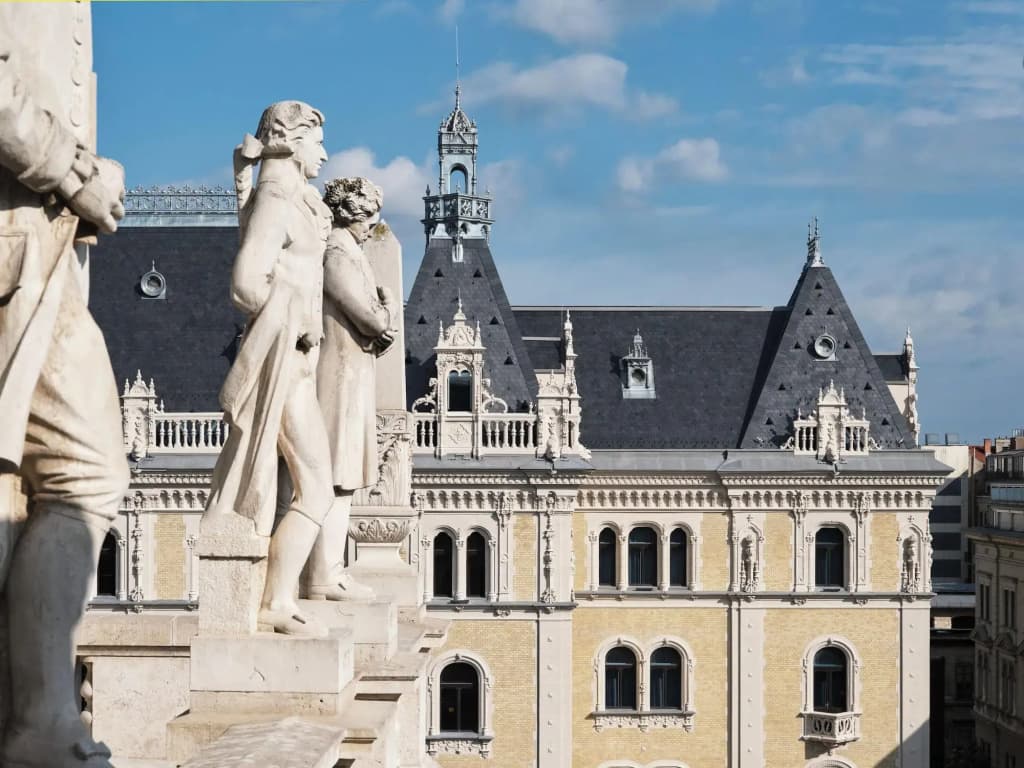 W Budapest - Andrassy ut 25, Budapest