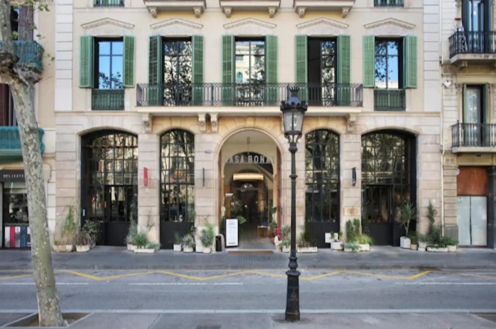 Hotel Casa Bonay & Spa - Gran Vía de les Corts Catalanes 700, Barcellona