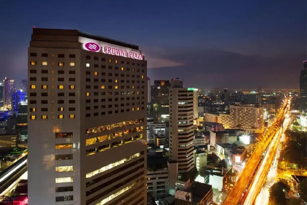 Crowne Plaza Bangkok Lumpini Park by IHG - 952 Rama Iv Road Suriyawongse, Bangkok