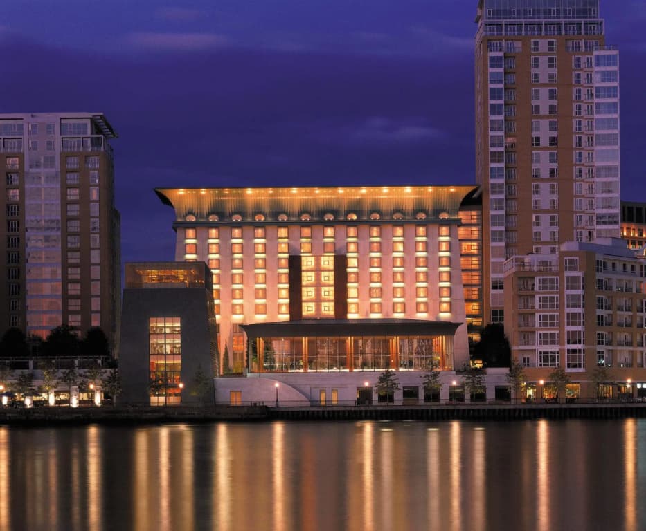 Canary Riverside Plaza Hotel - 46 Westferry Circus, Londra