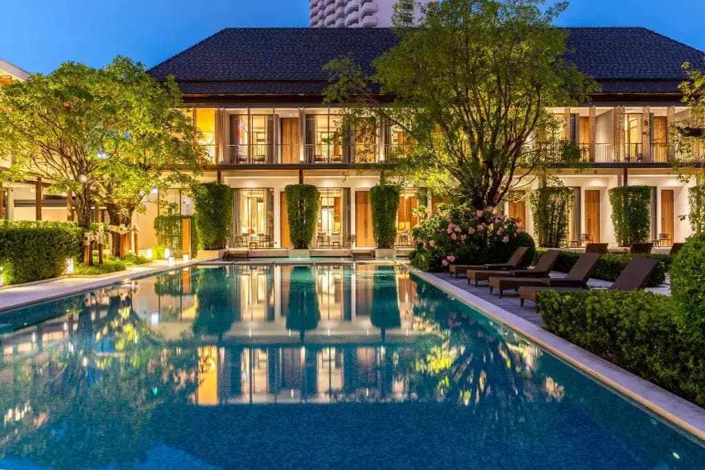 Villa Deva Resort & Hotel Bangkok - 88 Soi Sathon 1, Thung Maha Mek, Bangkok