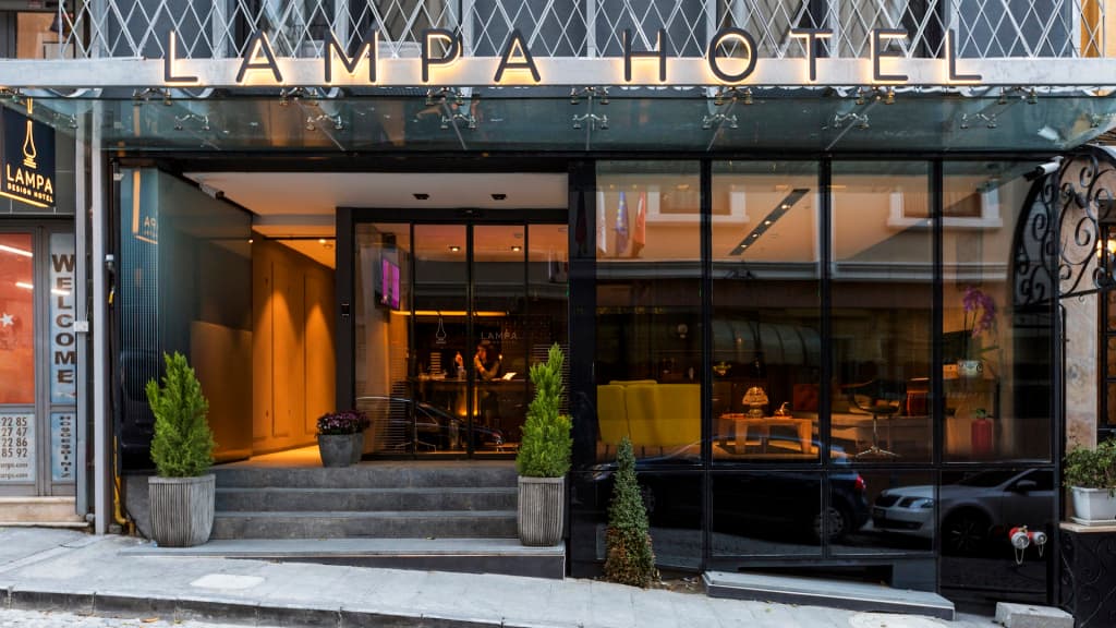 Lampa Design Hotel - Special Class - Halaskargazi Caddesi Operatör Raif Bey Sokak, 35, Istanbul