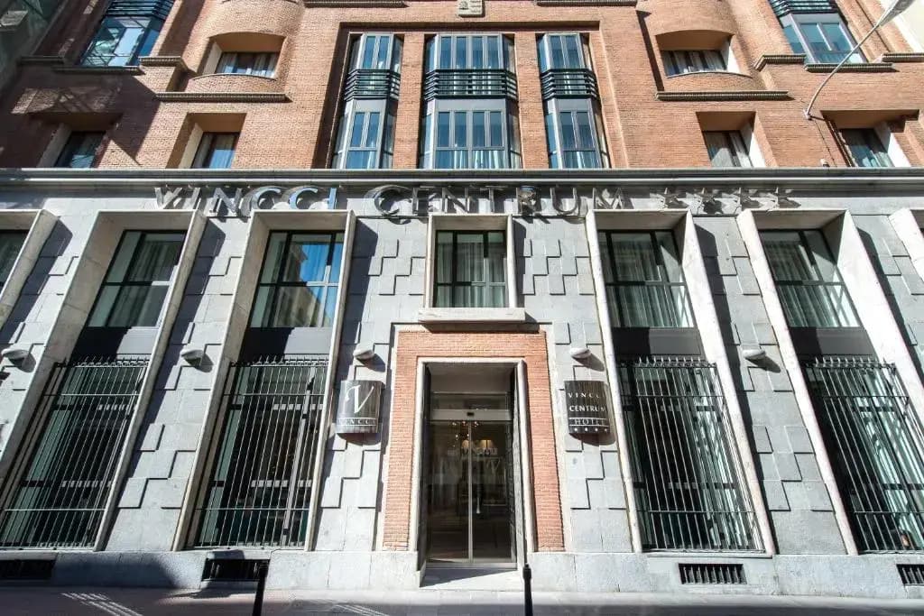 Hotel Vincci Madrid Centrum - Calle de Cedaceros 4, Madrid