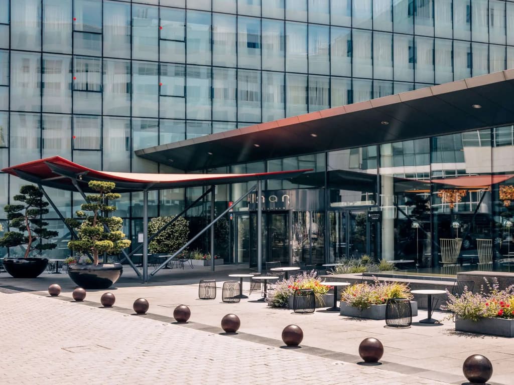Pullman Paris Centre-Bercy Hotel - 1 rue de Libourne, Parigi