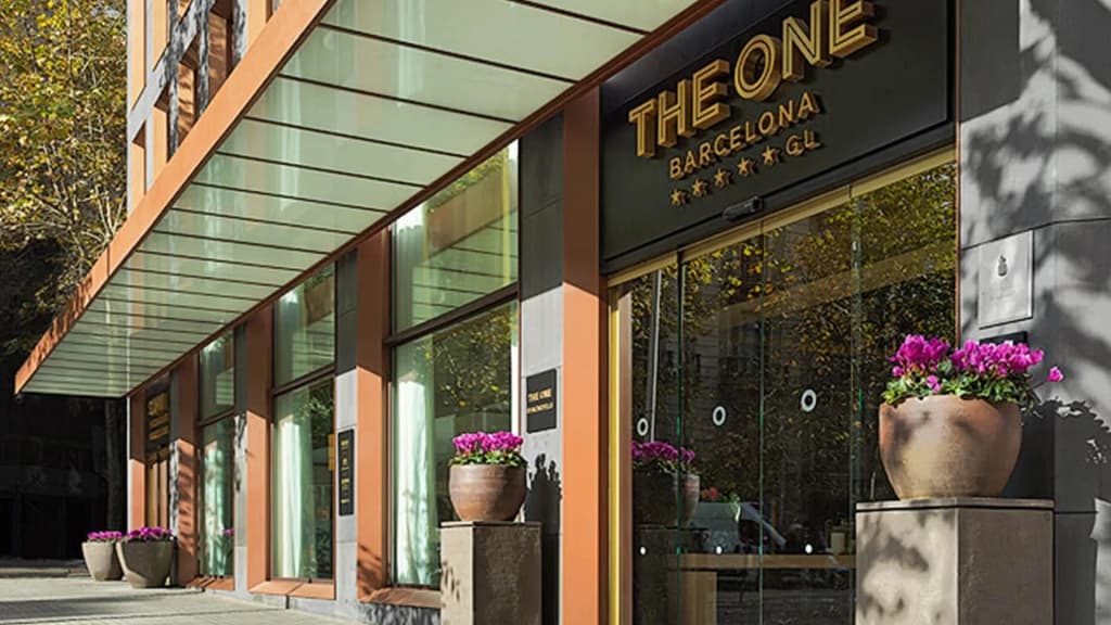 The One Barcelona GL - Provença 277, Barcellona