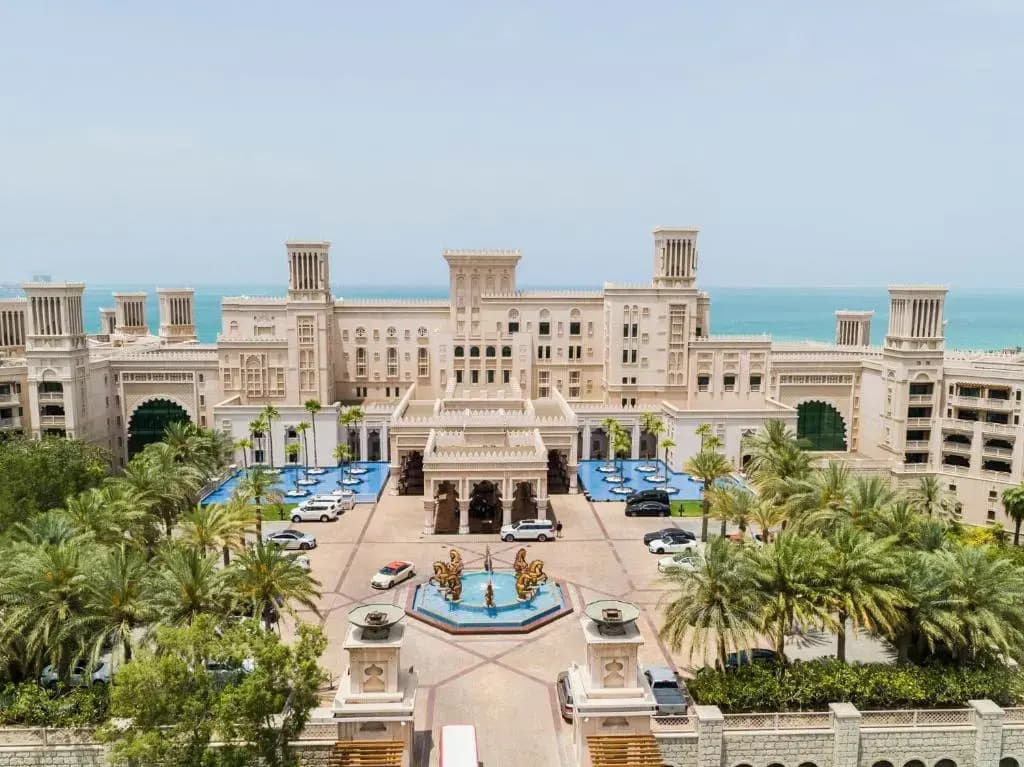 Jumeirah Al Qasr Dubai Hotel - King Salman Bin Abdulaziz, Umm Suqeim 3 Building A, Dubai