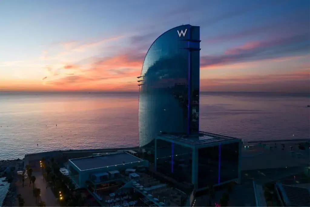 W Barcelona Hotel - Plaça Rosa dels Vents 1, Barcellona