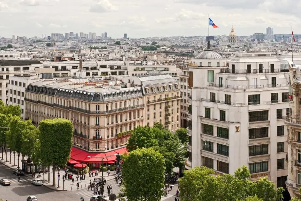 Hôtel Barrière Fouquet's Paris - 46 Avenue George V, Parigi