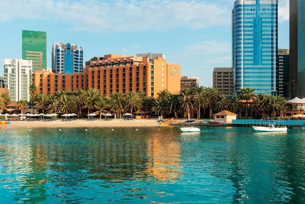 Sheraton Abu Dhabi Hotel & Resort - Corniche Road, Abu Dhabi