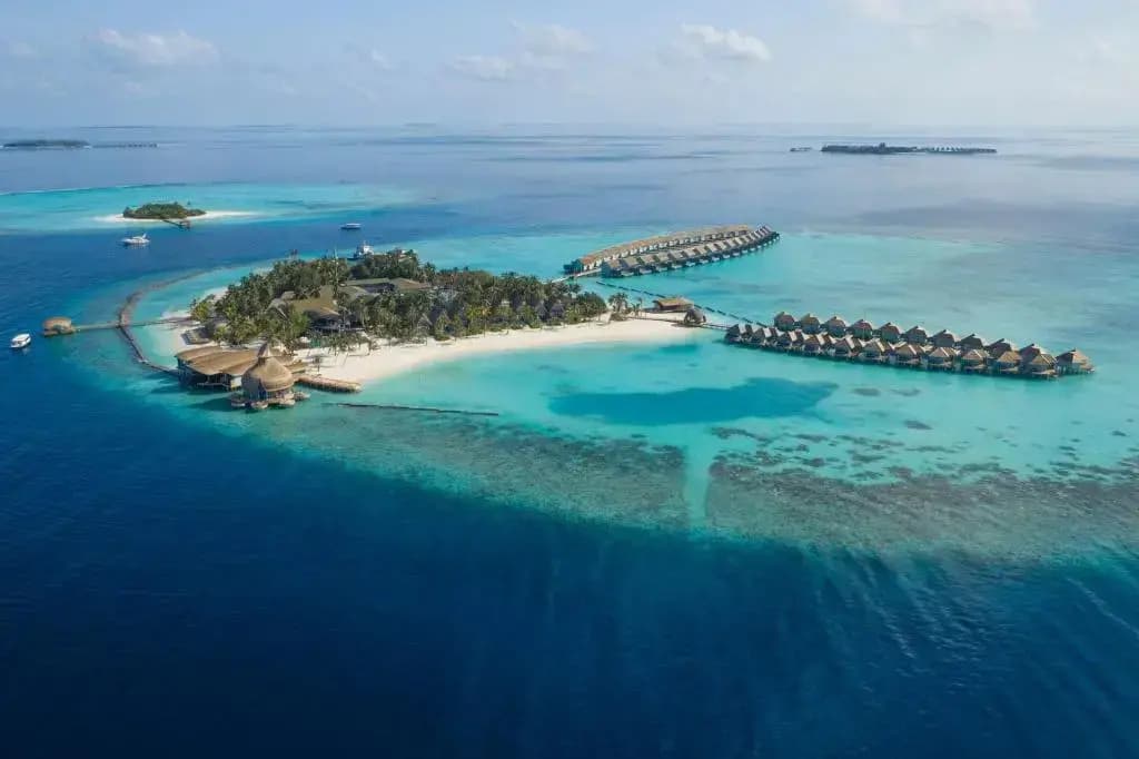 Outrigger Maldives Maafushivaru Resort - Maafushivaru island, South Ari Atoll, Alif Dhaalu Atoll