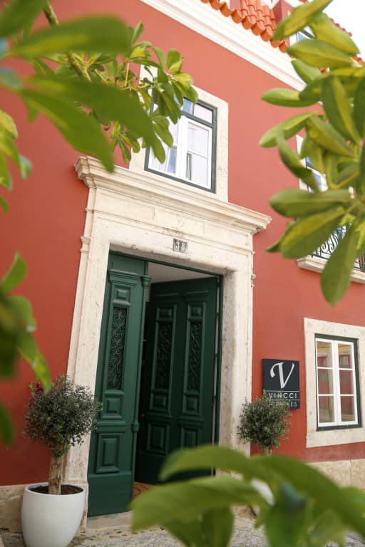 Hotel Vincci Alfama - Calçada de São Vicente nº 33-38, Lisbona