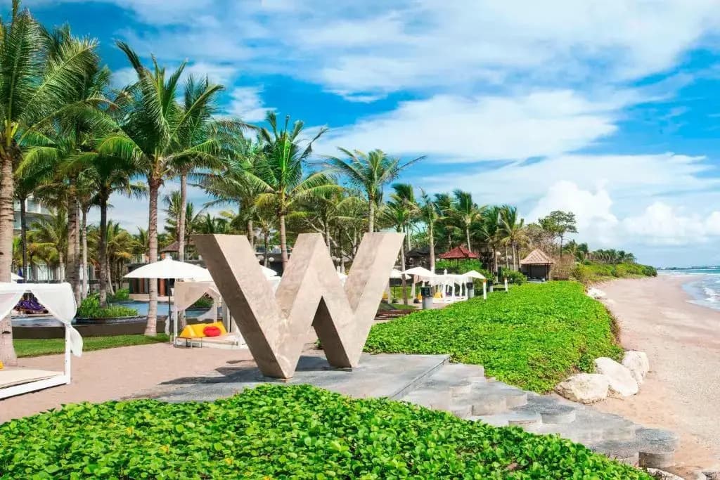 W Bali Seminyak Hotel - Jl. Petitenget, Kerobokan