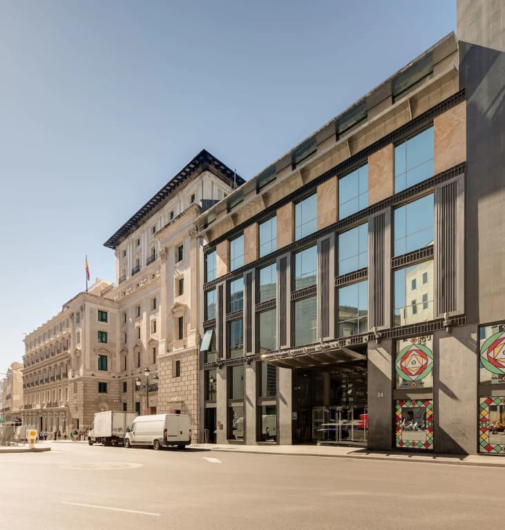 Hotel Urban, a Small Luxury Hotel of the World - Carrera San Jeronimo 34, Madrid