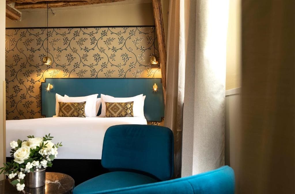 Hôtel des Deux-Iles - Notre-Dame - 59 Rue Saint-Louis-en-I'Ile, Parigi