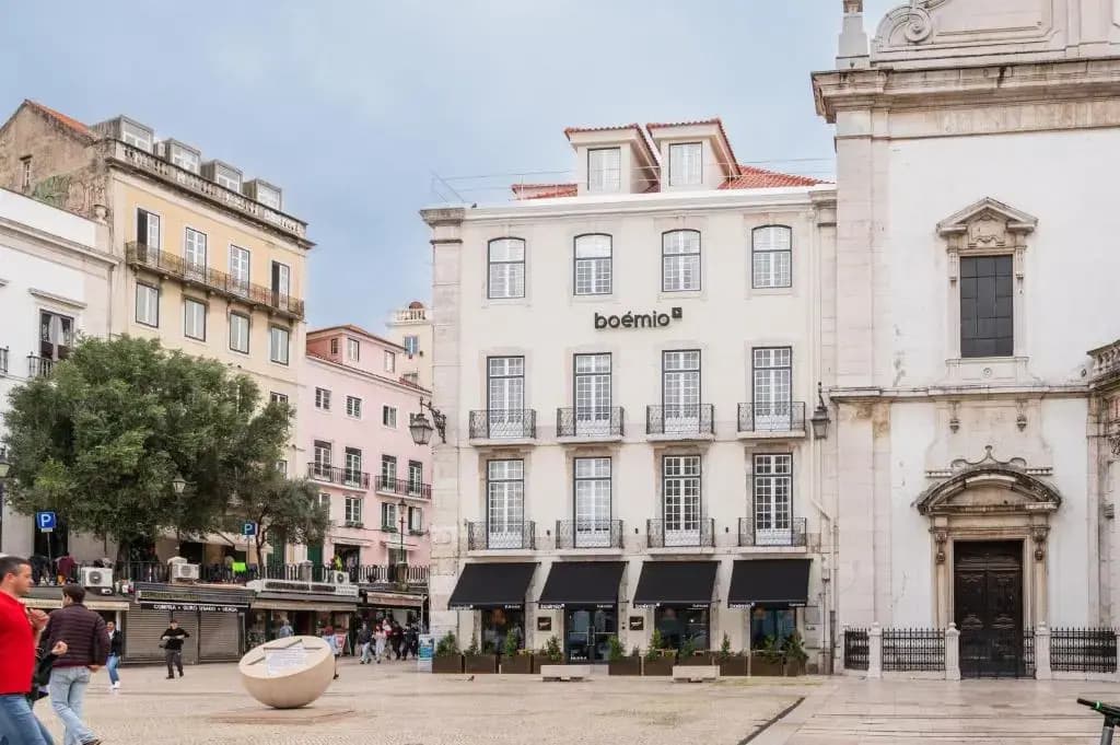 Boemio FLH Hotels - Largo São Domingos 22, Lisbona