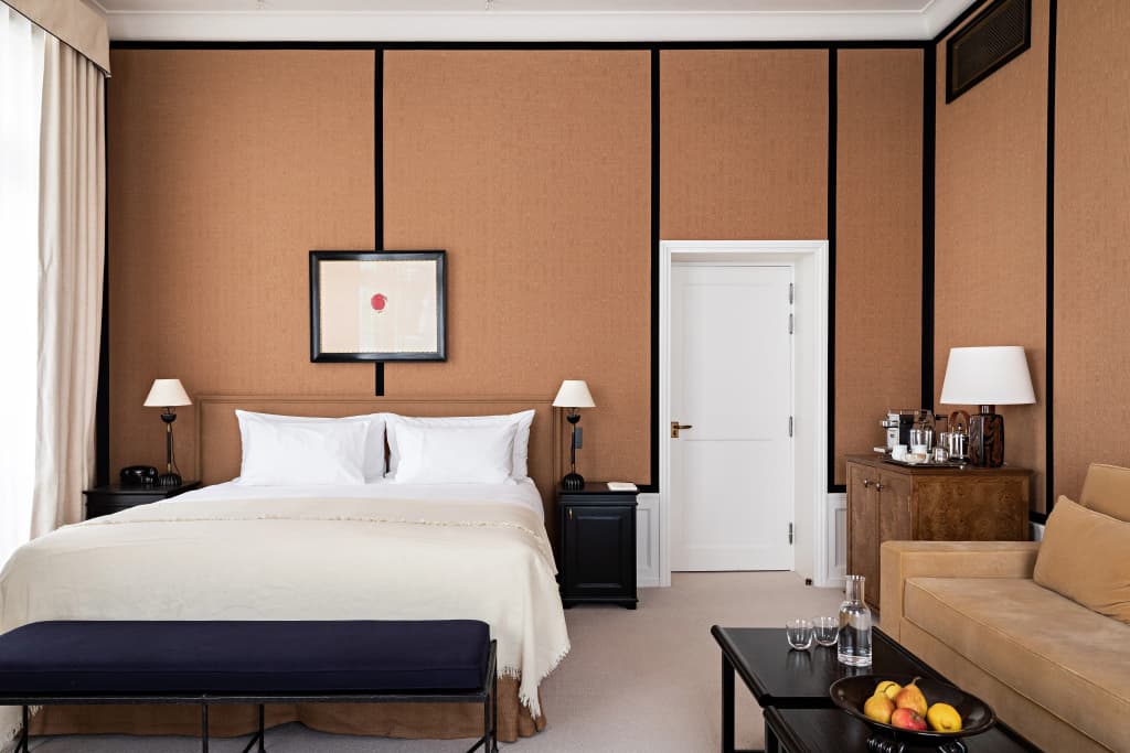 Hotel Balzac - 6 Rue Balzac, Parigi