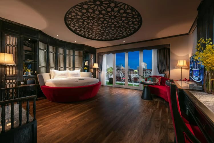 Shining Central Hotel and Spa - foto 1