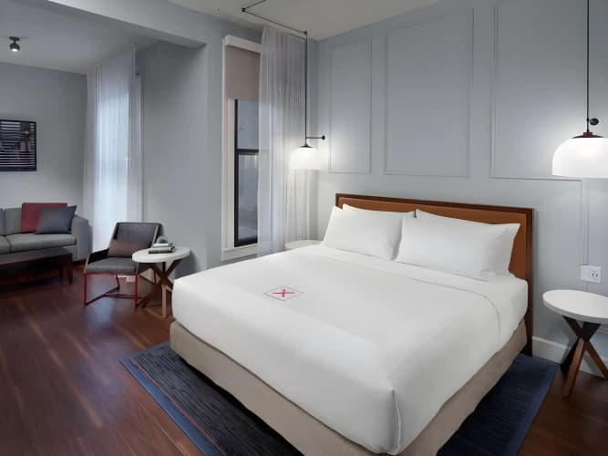 Axiom Hotel - foto 6