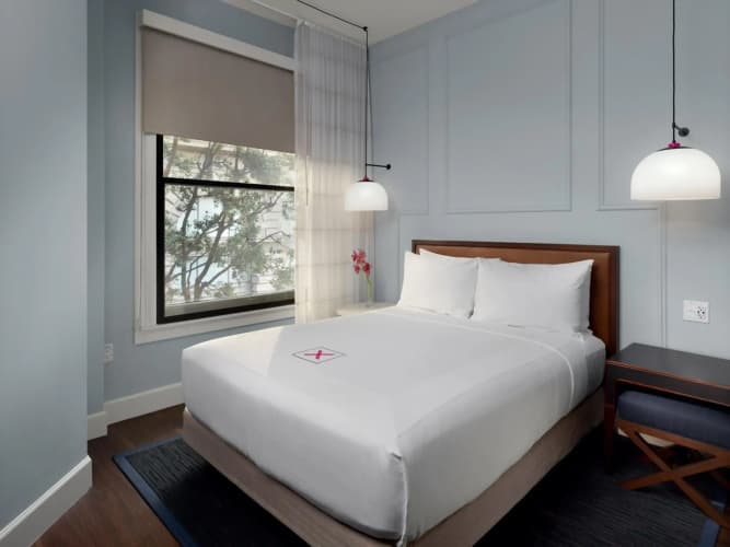 Axiom Hotel - foto 5