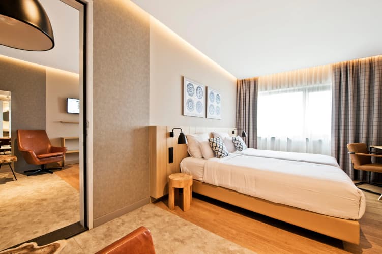 Urban Lodge Hotel - foto 5