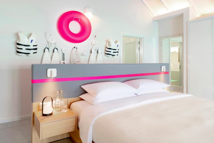 The Standard, Maldives, by Hyatt - foto 1