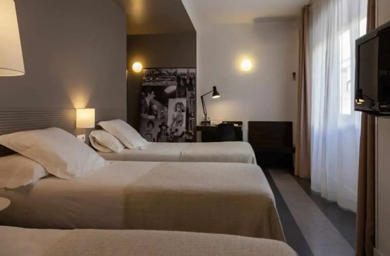 Sixties Ramblas Hotel - foto 4