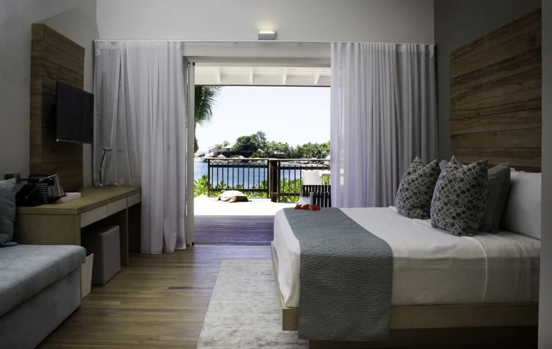 Carana Beach Hotel - foto 2