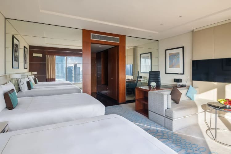 Jumeirah Emirates Towers Dubai - foto 2