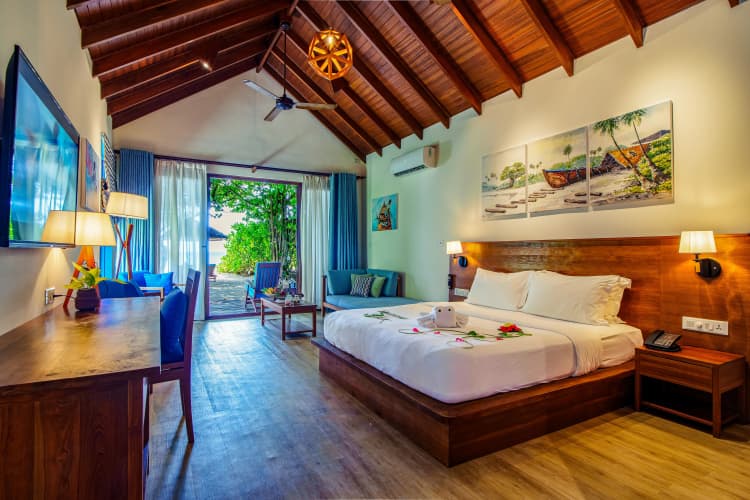 Reethi Faru Resort – Stay 5 Nights or More and Enjoy a Free Sunset Cruise - foto 3