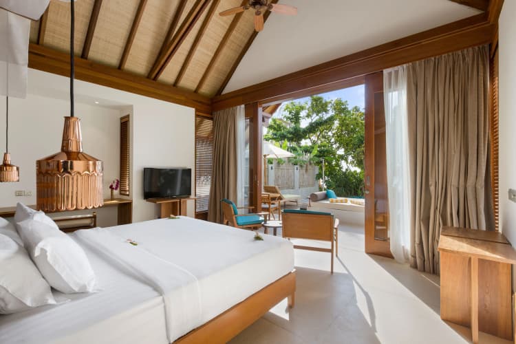 Furaveri Maldives Hotel - foto 1