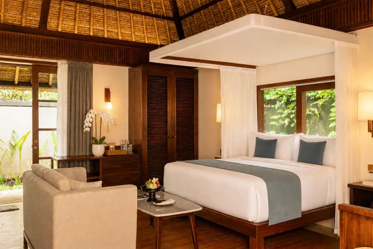 REVĪVŌ Wellness Resort Nusa Dua Bali - foto 4