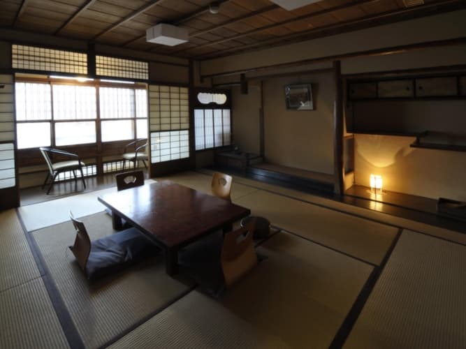 Traditional Kyoto Inn serving Kyoto cuisine IZUYASU - foto 3