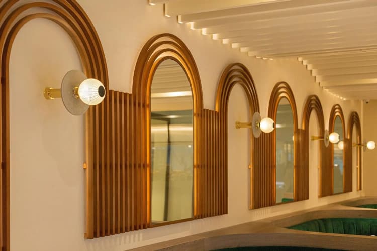 Luster Hotel - foto 1