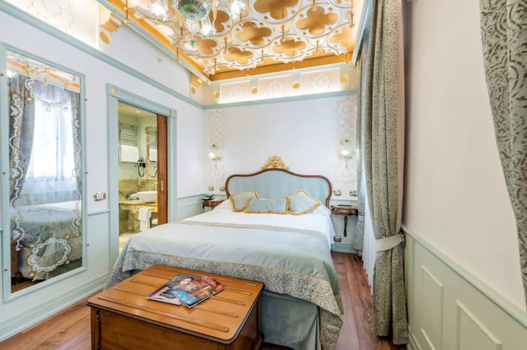 Hotel Monaco & Grand Canal - foto 4