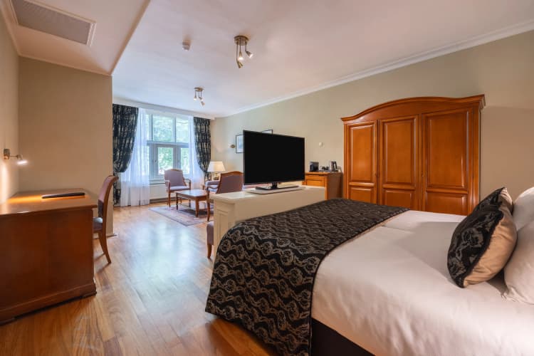 Apollofirst Boutique Hotel - foto 3