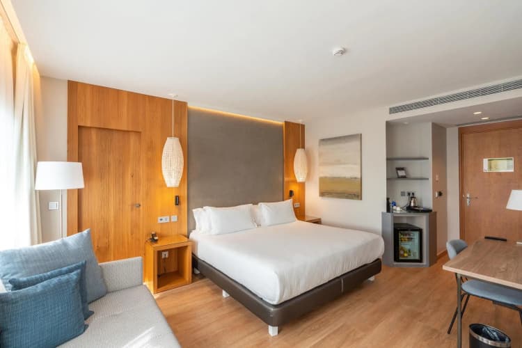 Hotel Boutique Mirlo Barcelona - foto 1