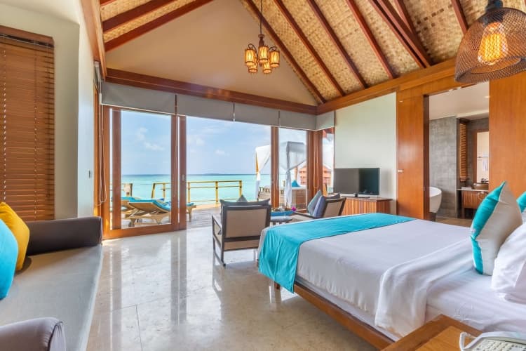 Furaveri Maldives Hotel - foto 3