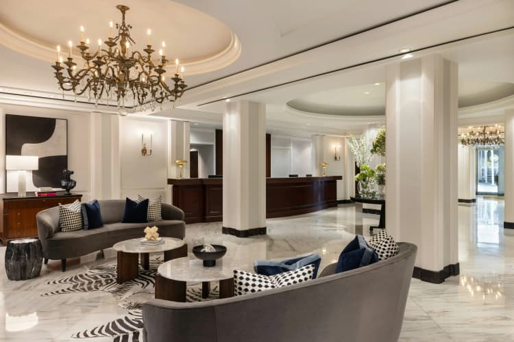 Omni Berkshire Place - foto 1