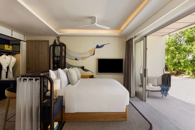 Avani+ Fares Maldives Resort - foto 1