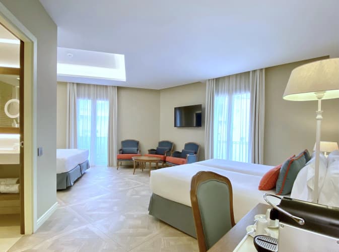 Lamaro Hotel - foto 2