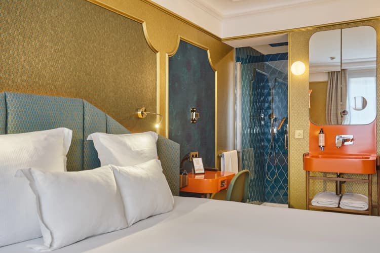 Idol Hotel - foto 1