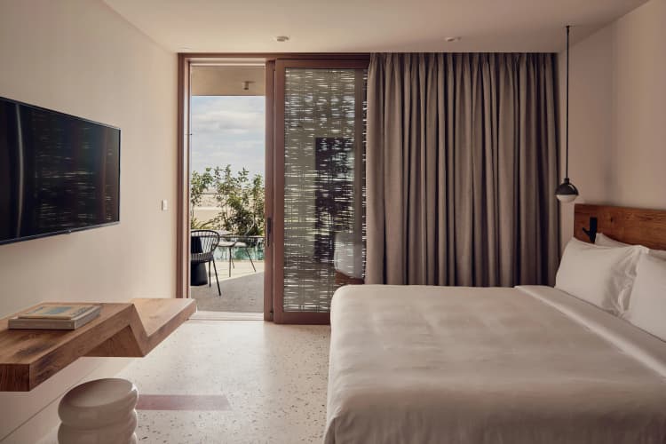 NOŪS Santorini - foto 1