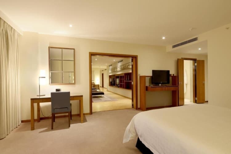 Canary Riverside Plaza Hotel - foto 5