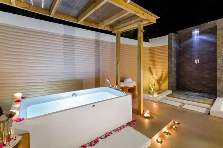 Kudafushi Resort and Spa - foto 5
