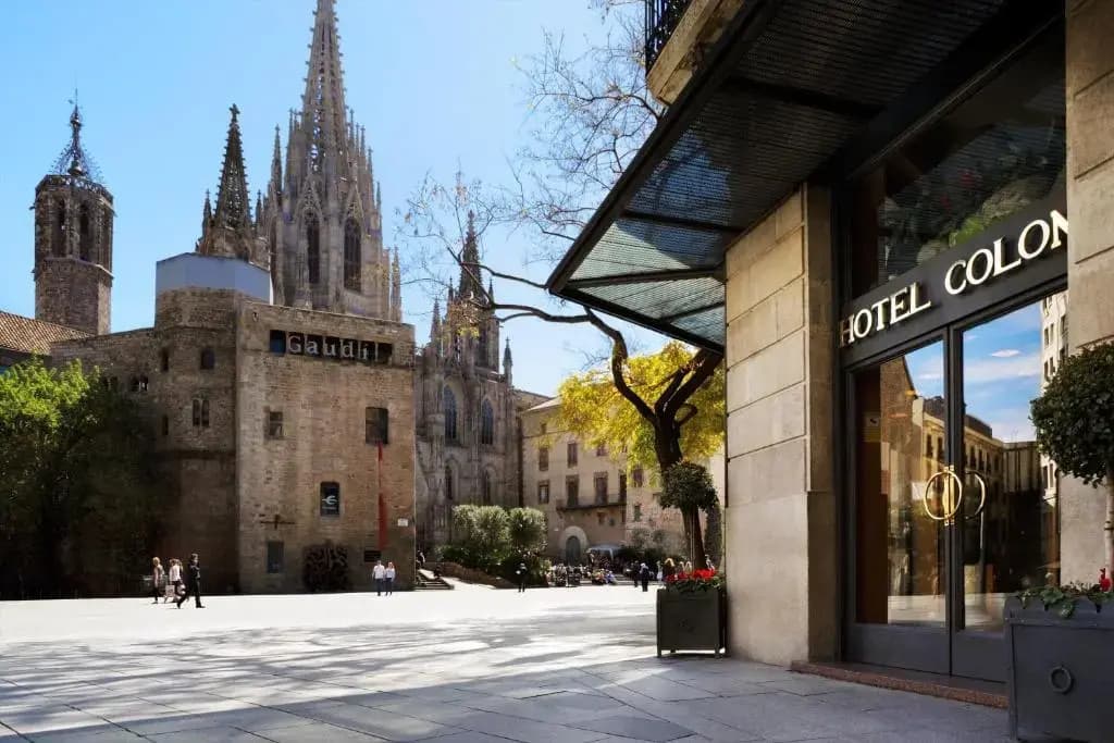 Lamaro Hotel - Avenida Catedral, 7, Barcellona